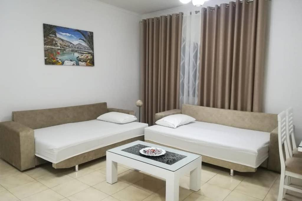 Enel Apartment City Center Sarande Exterior photo